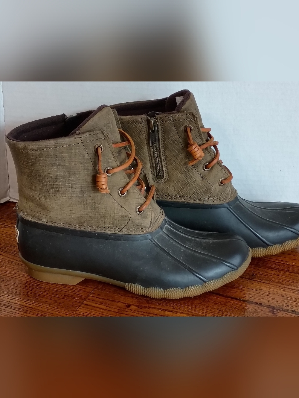 Sperry Brown and Black Duck Booties